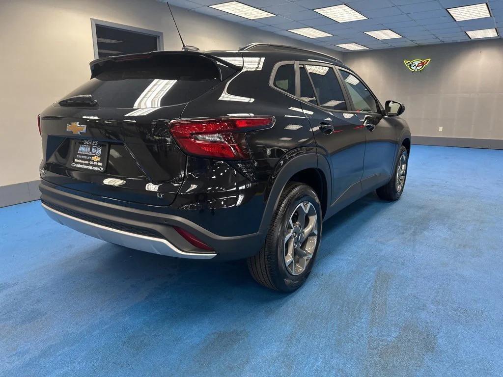 new 2025 Chevrolet Trax car, priced at $24,235