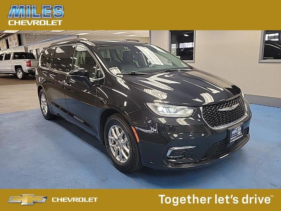 used 2022 Chrysler Pacifica car, priced at $26,989