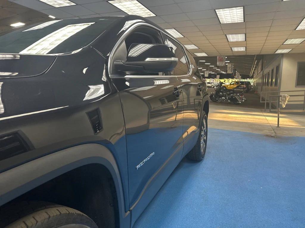 used 2023 GMC Acadia car, priced at $22,510