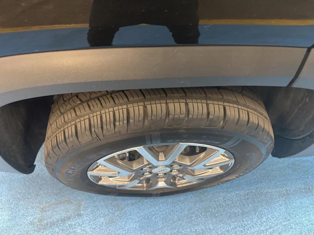 used 2023 GMC Acadia car, priced at $22,510