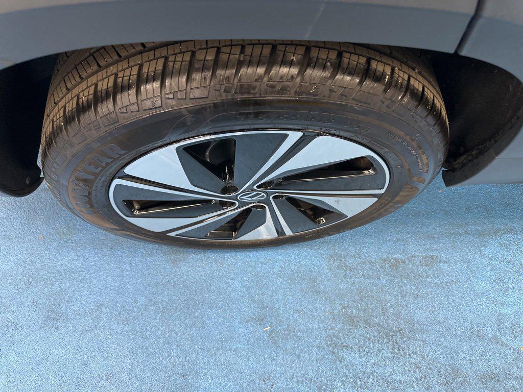 used 2024 Volkswagen Taos car, priced at $23,490