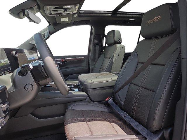 new 2025 Chevrolet Suburban car, priced at $94,450