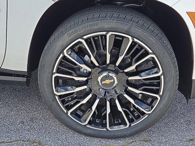 new 2025 Chevrolet Suburban car, priced at $94,450