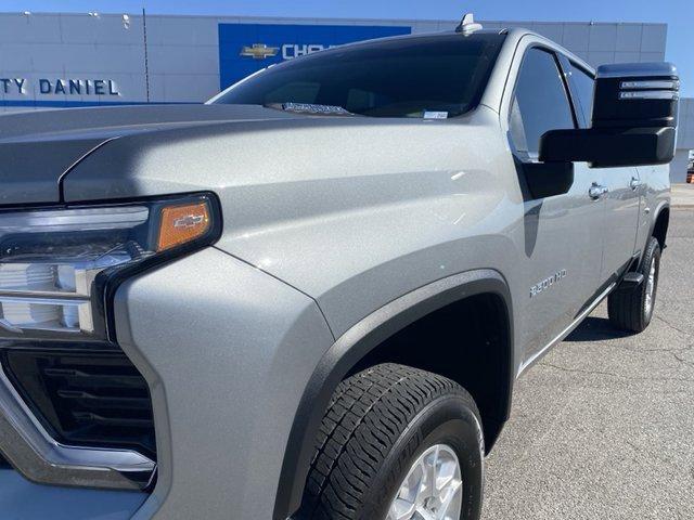 used 2024 Chevrolet Silverado 2500 car, priced at $60,000