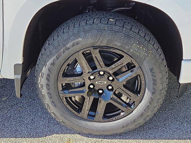 new 2026 Chevrolet Silverado 1500 car, priced at $43,036