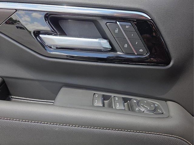 new 2025 Chevrolet Suburban car, priced at $85,090