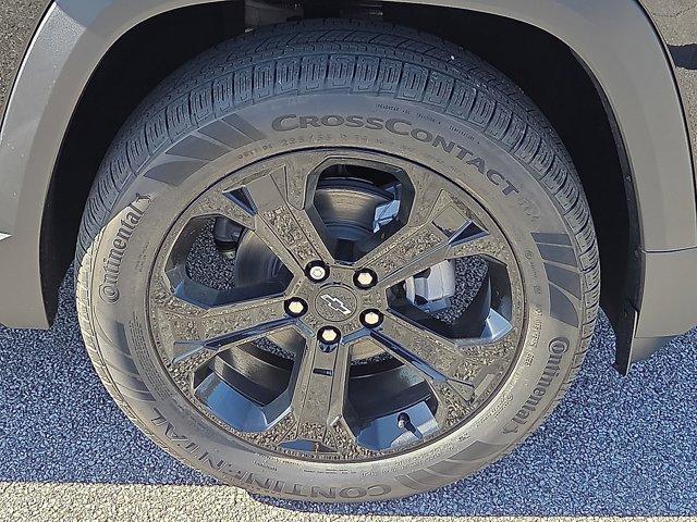 new 2026 Chevrolet Equinox car, priced at $32,090