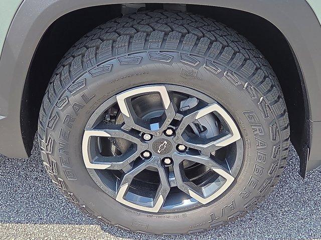 new 2026 Chevrolet Equinox car, priced at $36,055