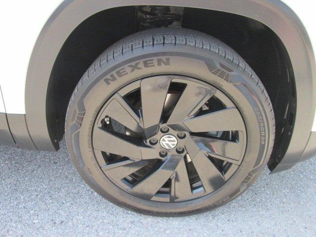 used 2024 Volkswagen Atlas car, priced at $35,300