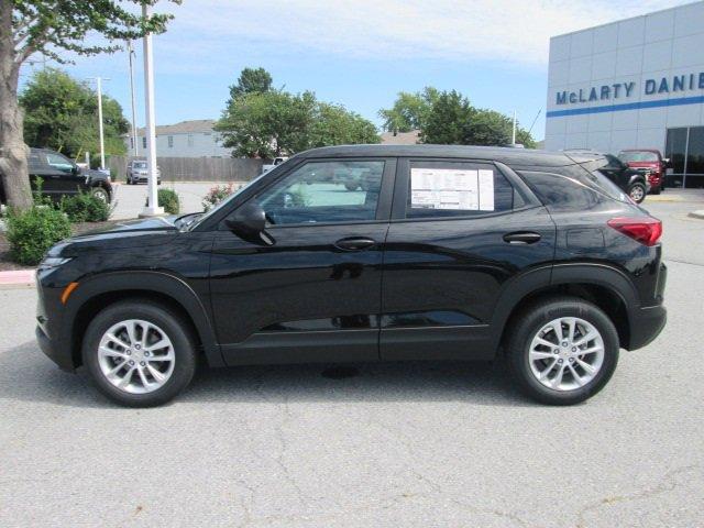 new 2025 Chevrolet TrailBlazer car, priced at $22,653