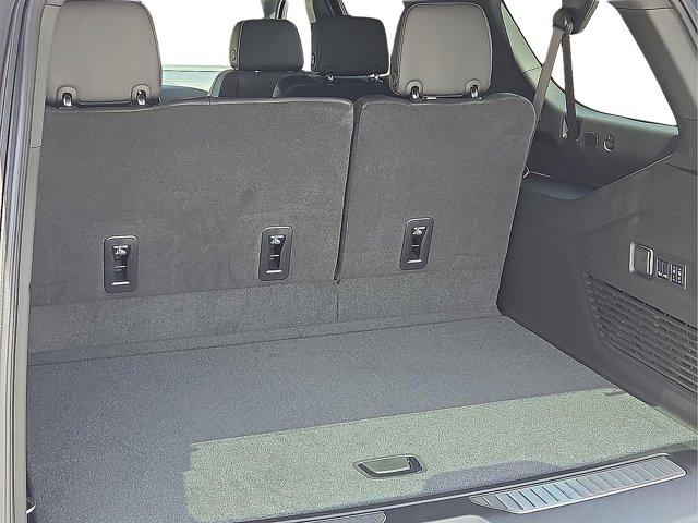 new 2025 Chevrolet Suburban car, priced at $85,090