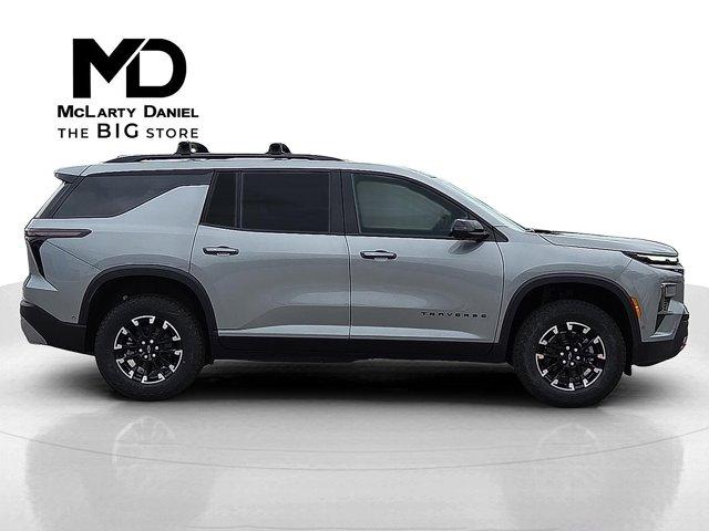 new 2025 Chevrolet Traverse car, priced at $52,393
