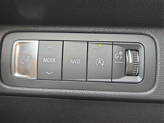 new 2025 Chevrolet Traverse car, priced at $52,393