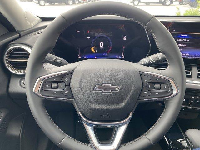 new 2025 Chevrolet Trax car, priced at $24,741