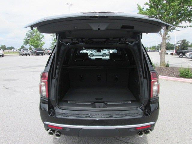 new 2024 Chevrolet Suburban car, priced at $76,000