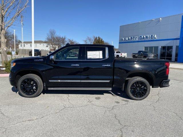 new 2025 Chevrolet Silverado 1500 car, priced at $67,666