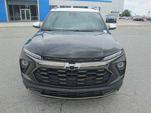 new 2025 Chevrolet TrailBlazer car, priced at $28,000