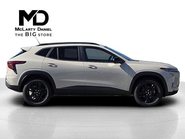 new 2026 Chevrolet Trax car, priced at $25,784