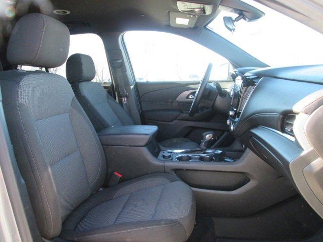 used 2023 Chevrolet Traverse car, priced at $29,177