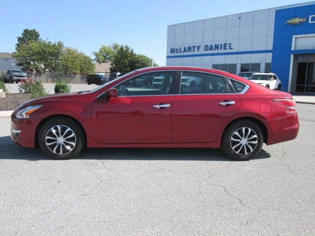 used 2014 Nissan Altima car, priced at $9,500