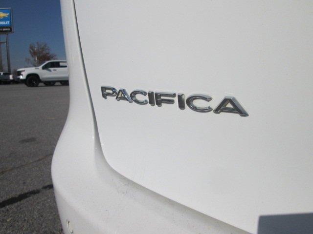 used 2022 Chrysler Pacifica car, priced at $23,281