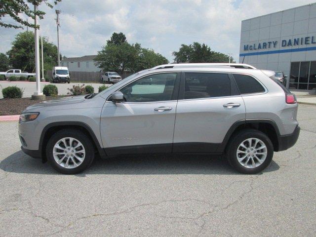 used 2019 Jeep Cherokee car