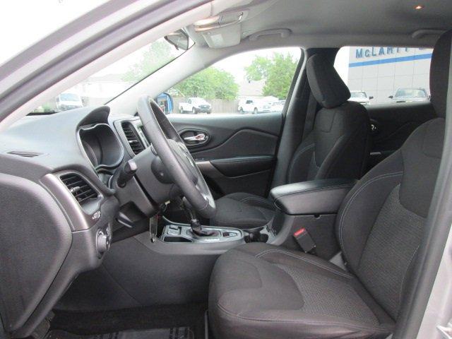 used 2019 Jeep Cherokee car