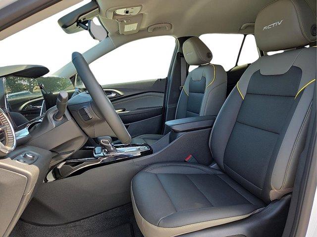 new 2025 Chevrolet Trax car, priced at $24,730
