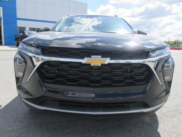 new 2025 Chevrolet Trax car, priced at $24,085