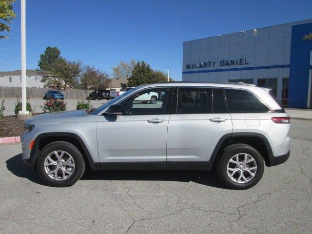 used 2022 Jeep Grand Cherokee car, priced at $29,500