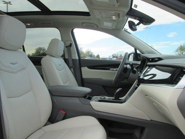 used 2024 Cadillac XT6 car, priced at $54,150