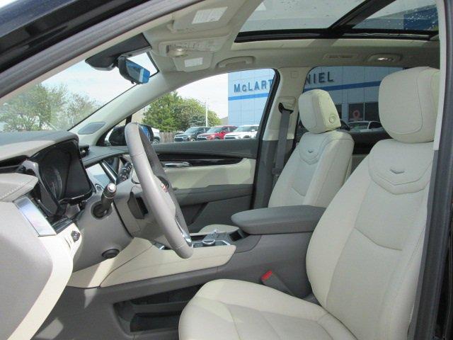 used 2024 Cadillac XT6 car, priced at $54,150