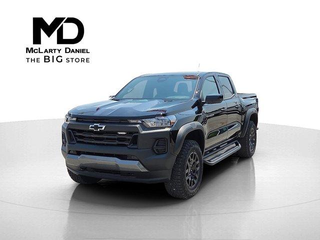 new 2026 Chevrolet Colorado car, priced at $43,615