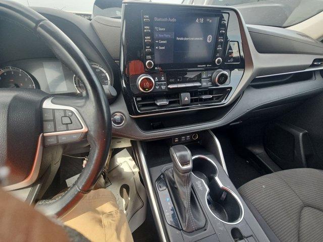 used 2022 Toyota Highlander car, priced at $31,731
