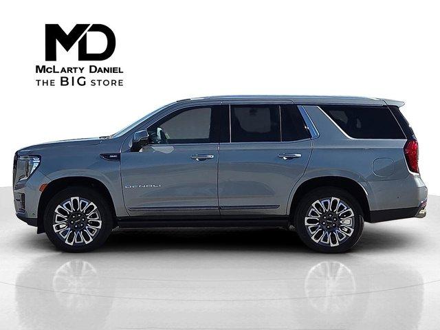 used 2023 GMC Yukon car, priced at $60,000