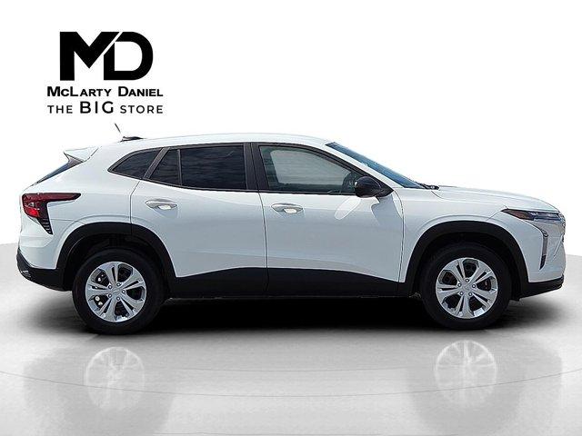 used 2025 Chevrolet Trax car, priced at $22,195