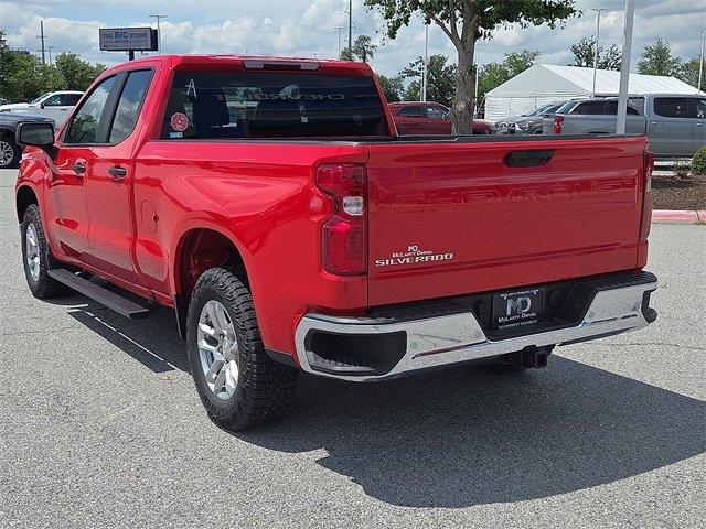 new 2025 Chevrolet Silverado 1500 car, priced at $40,000