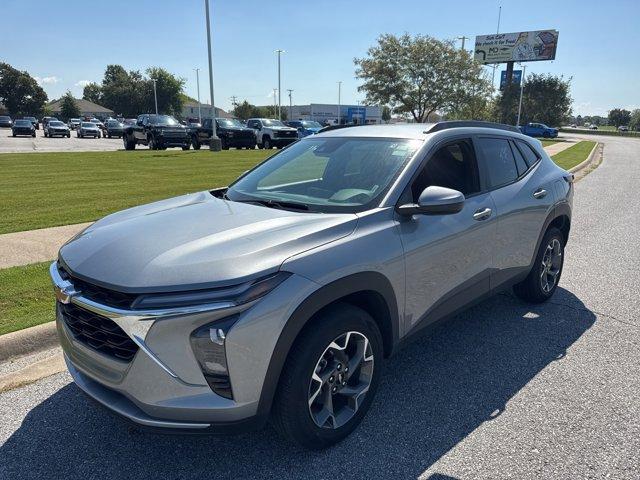 used 2024 Chevrolet Trax car, priced at $23,382