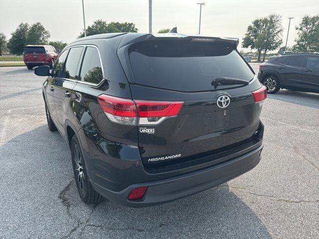 used 2017 Toyota Highlander car, priced at $22,474