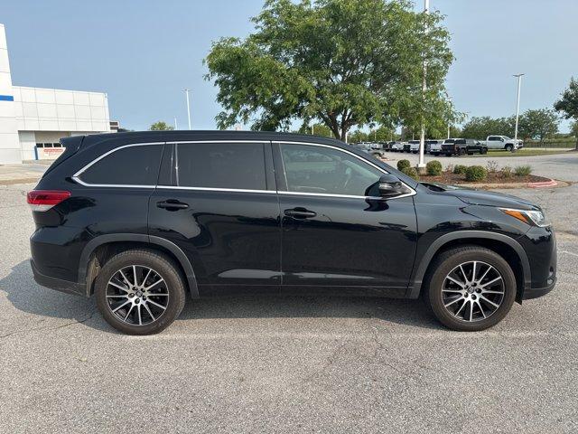 used 2017 Toyota Highlander car, priced at $22,474