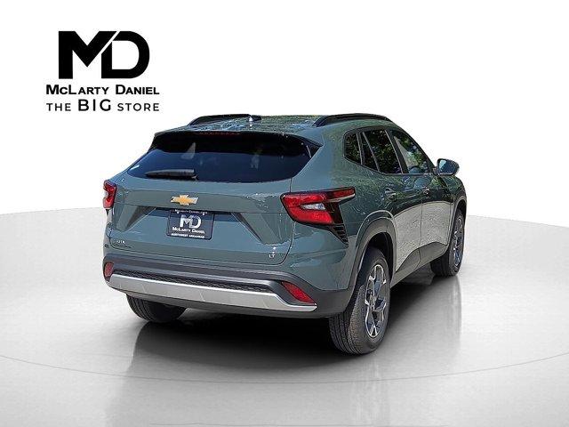 new 2025 Chevrolet Trax car, priced at $22,690