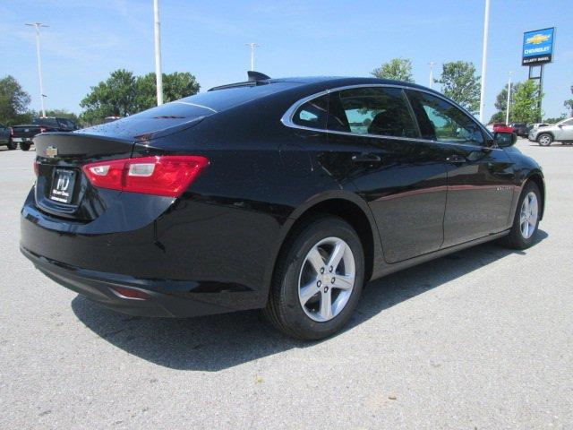 new 2025 Chevrolet Malibu car, priced at $24,000