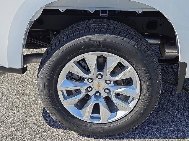 new 2026 Chevrolet Silverado 1500 car, priced at $35,071