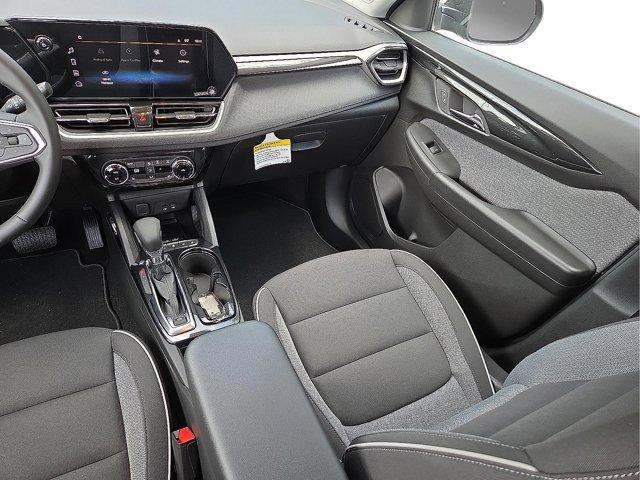 new 2025 Chevrolet TrailBlazer car, priced at $25,801