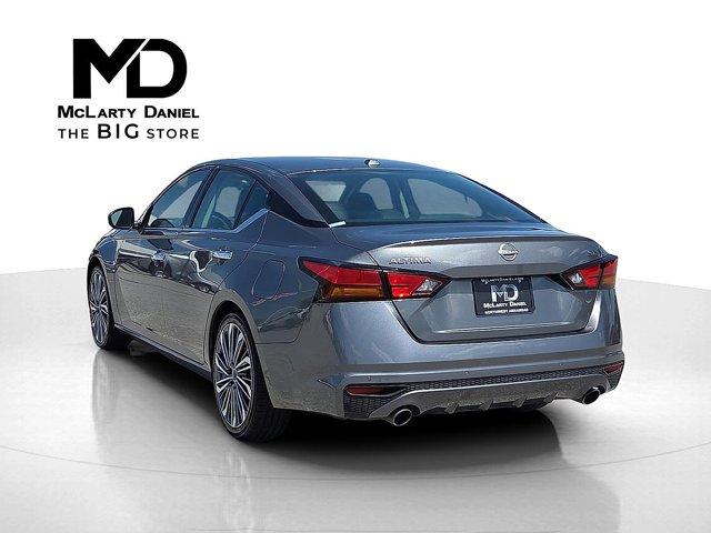 used 2023 Nissan Altima car, priced at $22,671