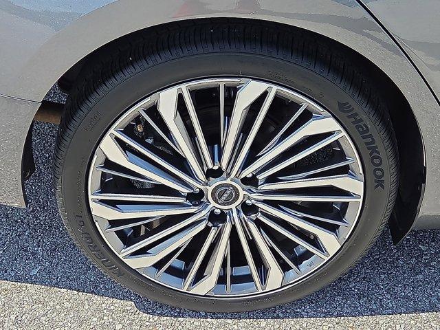 used 2023 Nissan Altima car, priced at $22,671