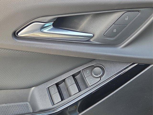 new 2026 Chevrolet Equinox car, priced at $33,080