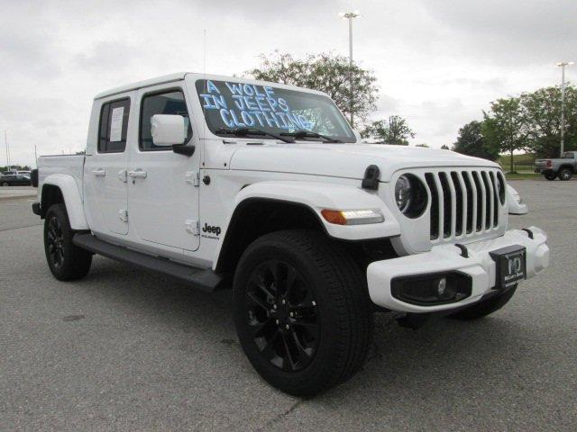 used 2023 Jeep Gladiator car, priced at $38,571