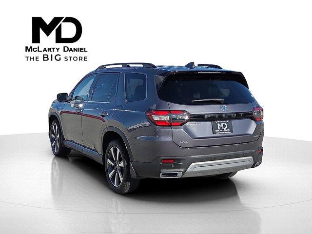 used 2023 Honda Pilot car, priced at $41,000