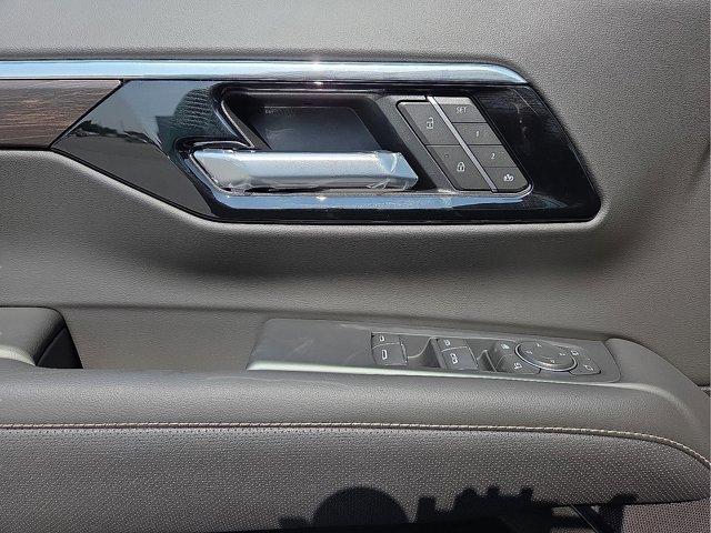 new 2025 Chevrolet Tahoe car, priced at $88,405